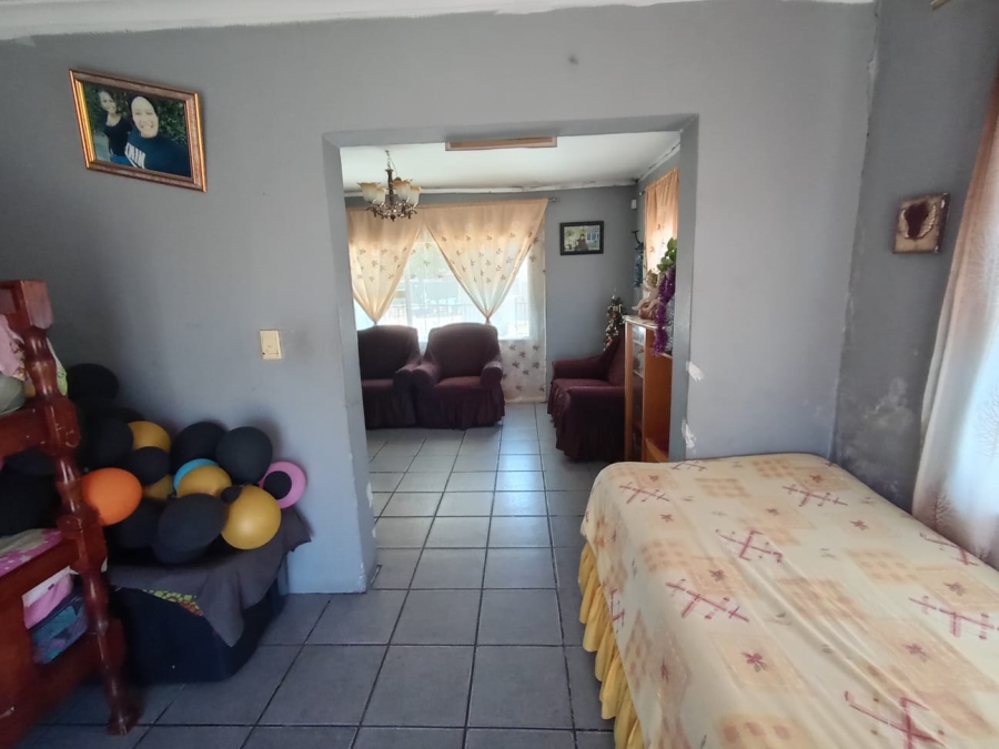 3 Bedroom Property for Sale in Silwood Heights Western Cape